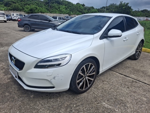 VO V40 2.0 T4 MOMENTUN ANO 2018/2018